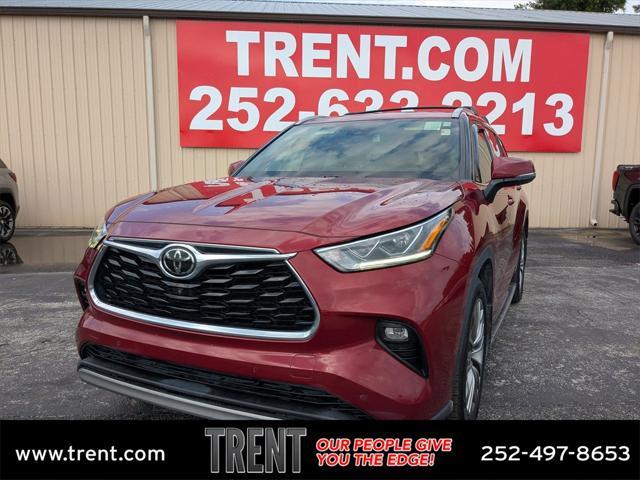 used 2021 Toyota Highlander car, priced at $33,995