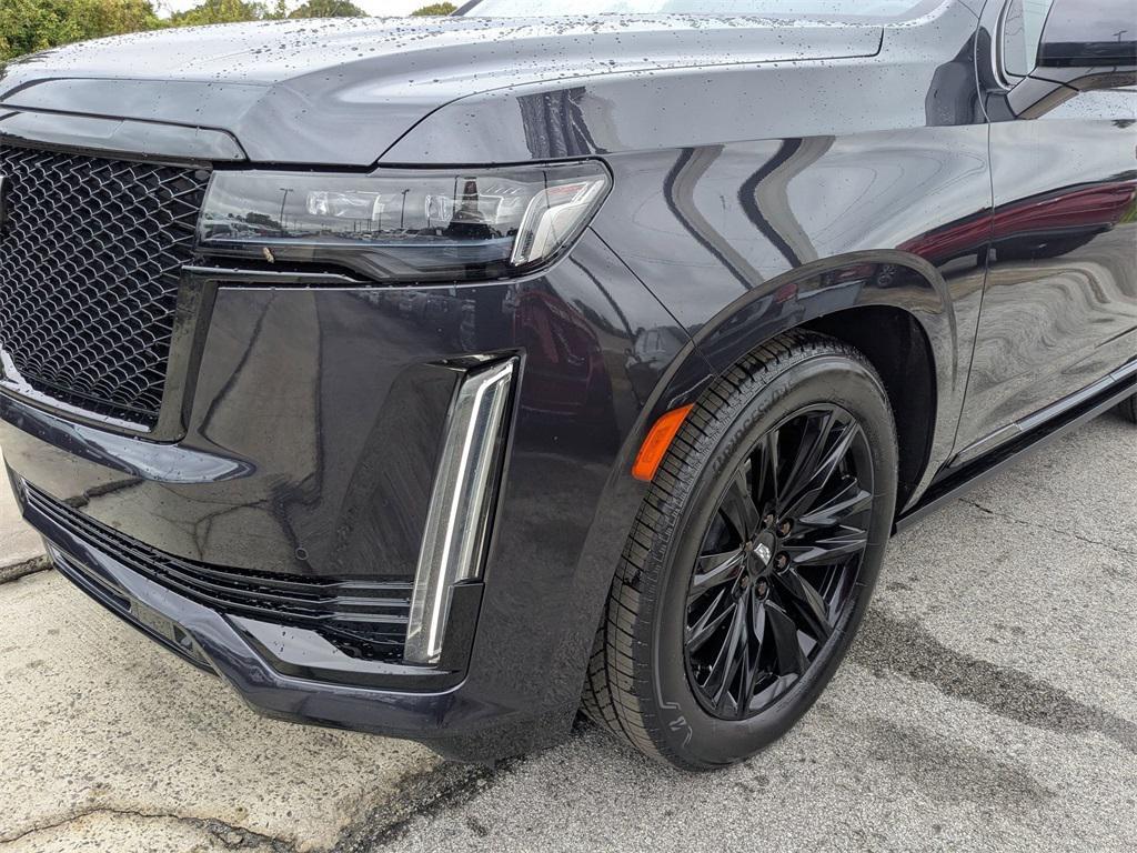used 2022 Cadillac Escalade car, priced at $71,895