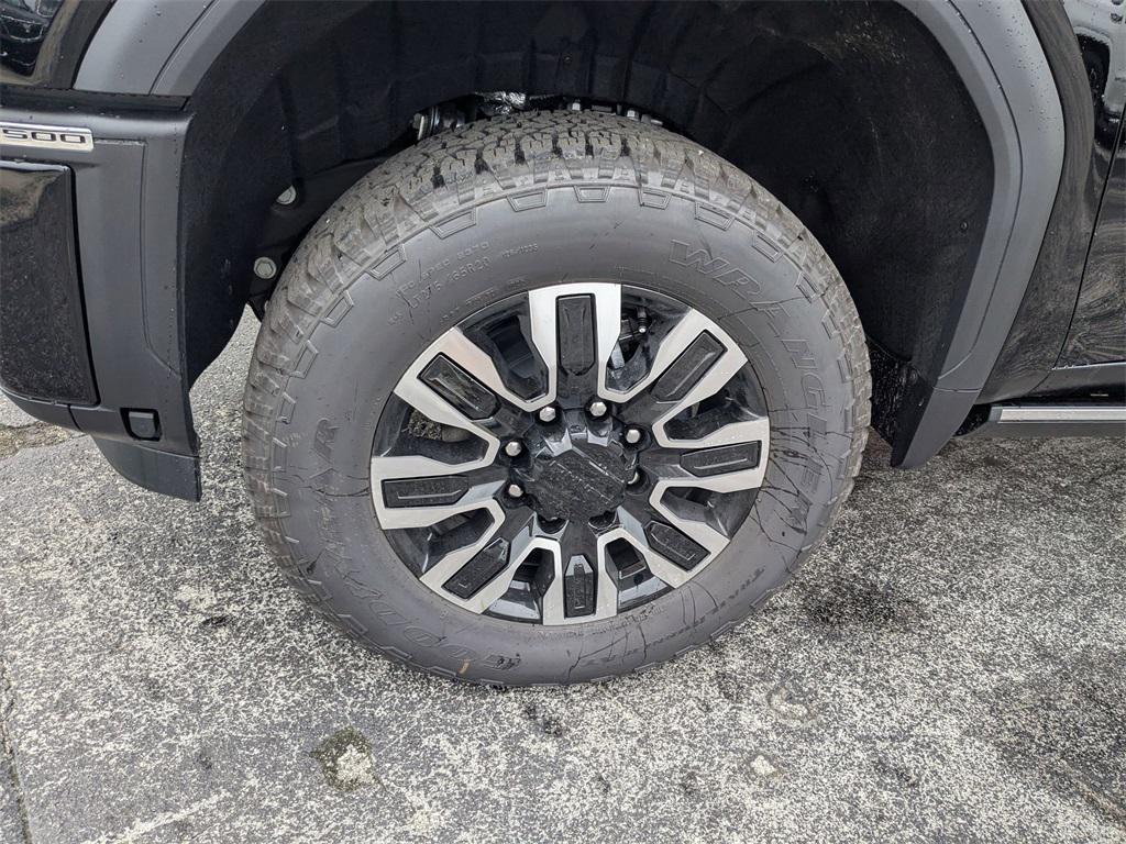 new 2025 GMC Sierra 2500 car, priced at $89,040