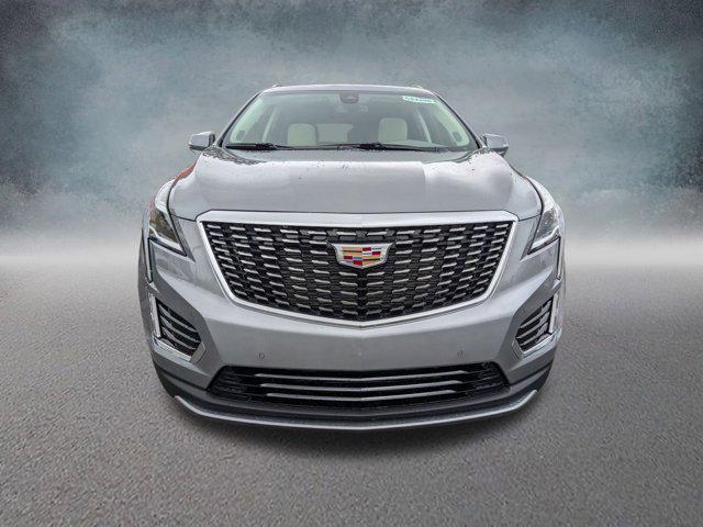 new 2025 Cadillac XT5 car, priced at $52,005