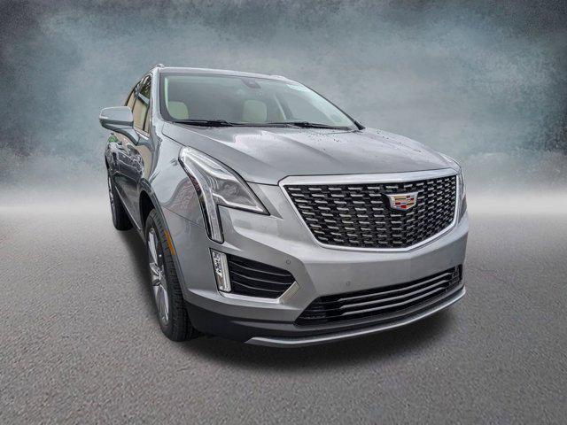 new 2025 Cadillac XT5 car, priced at $52,005