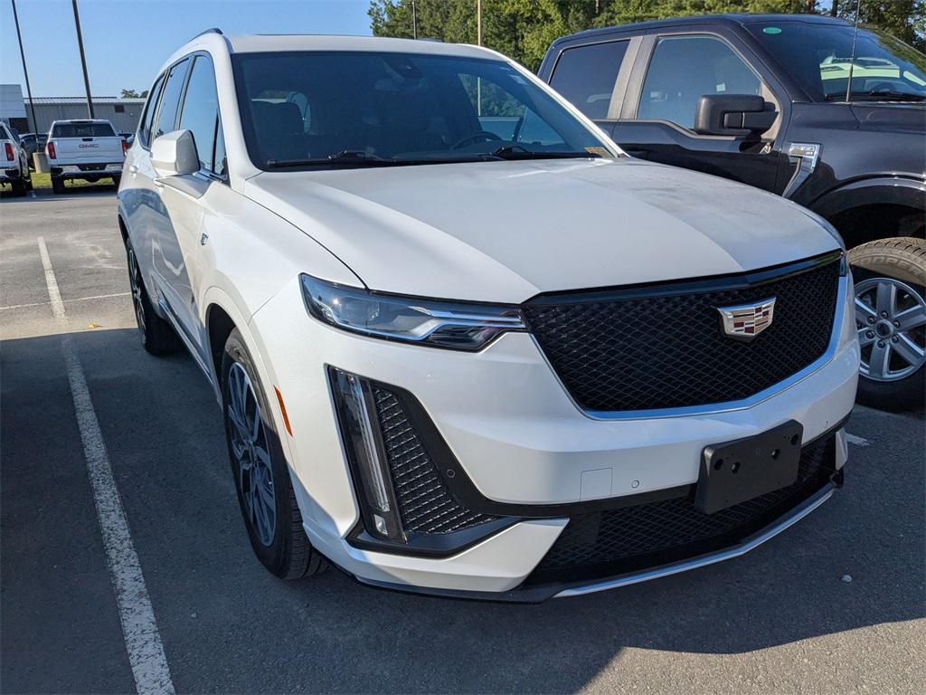 used 2021 Cadillac XT6 car, priced at $35,995