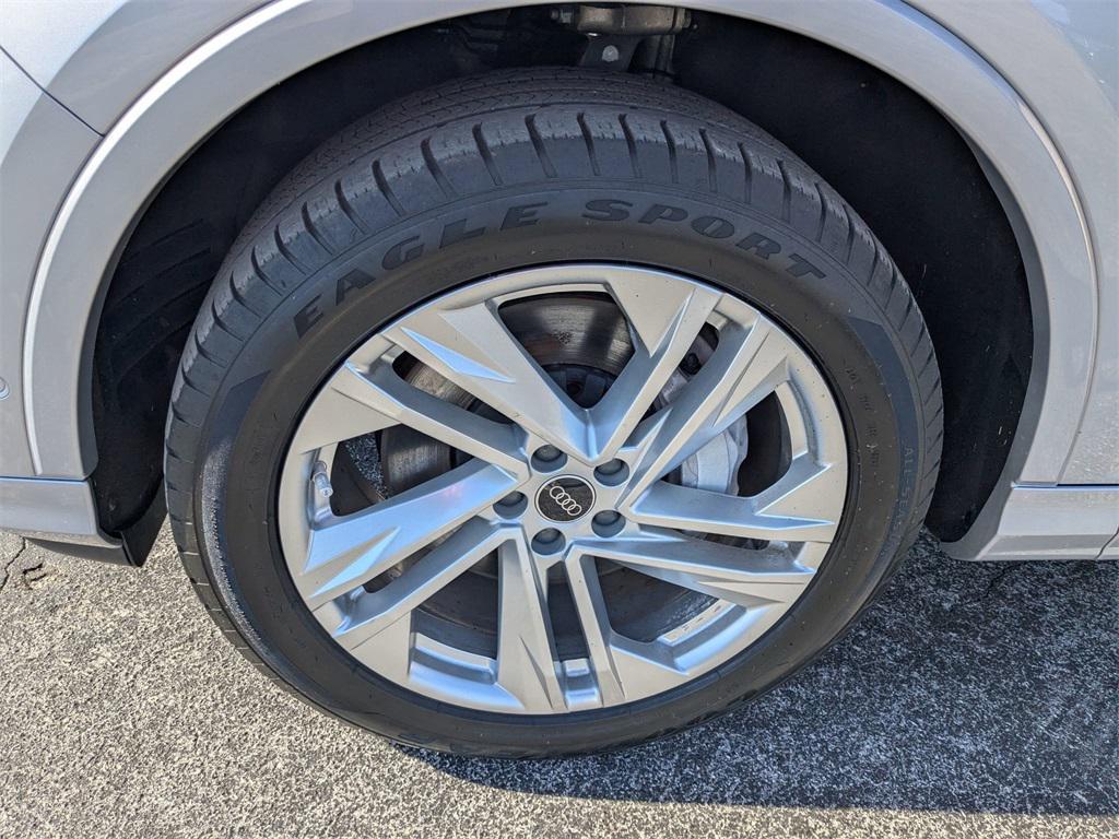 used 2022 Audi Q7 car, priced at $33,998