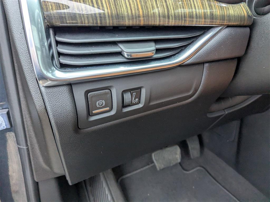 used 2020 Cadillac XT4 car, priced at $26,595