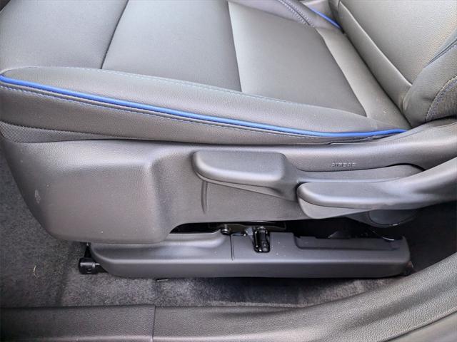 new 2025 Buick Envista car, priced at $26,730