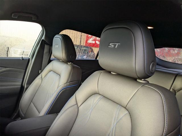 new 2025 Buick Envista car, priced at $26,730