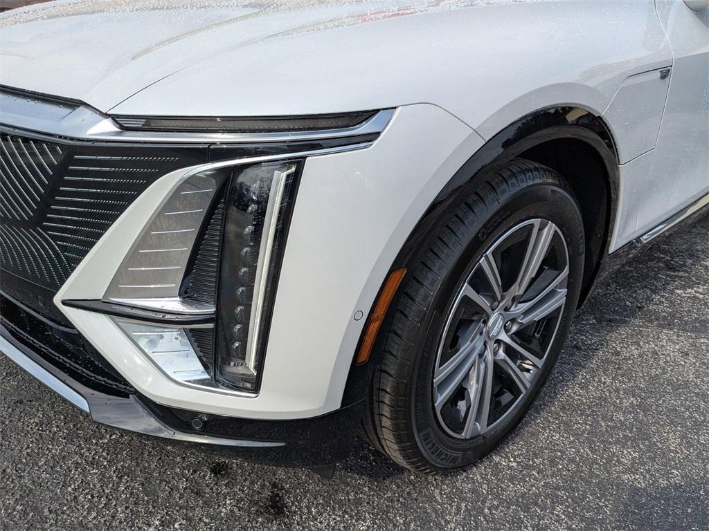 new 2025 Cadillac LYRIQ car, priced at $61,830