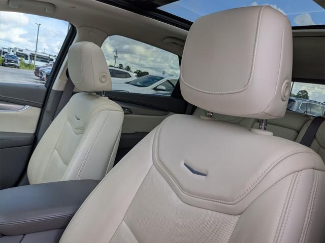used 2018 Cadillac XT5 car, priced at $20,595