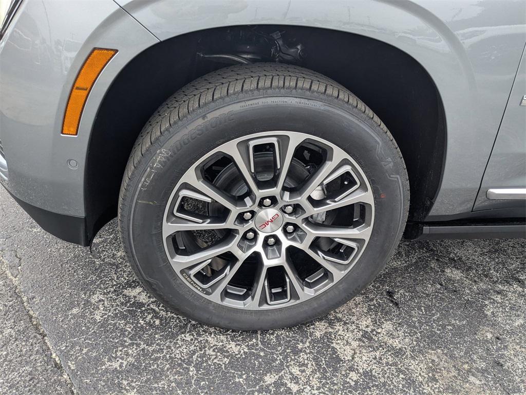 used 2025 GMC Yukon car, priced at $93,880