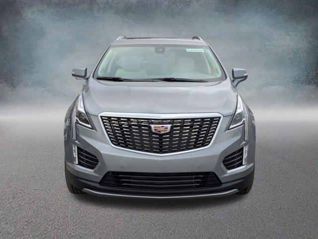 new 2025 Cadillac XT5 car, priced at $52,005