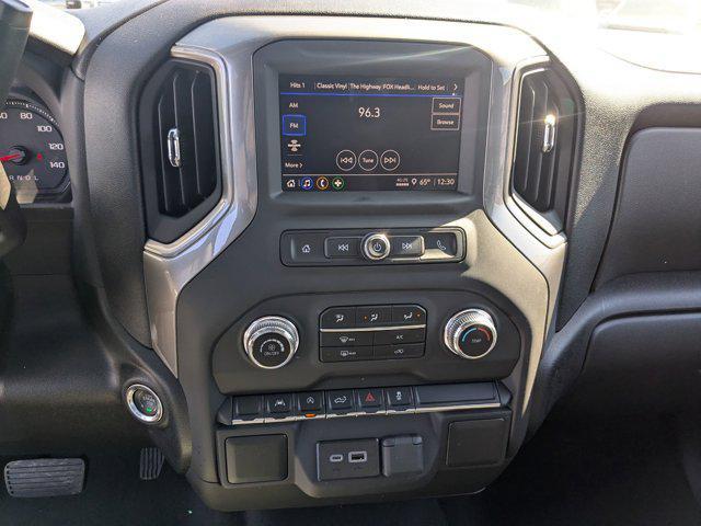 new 2025 GMC Sierra 1500 car, priced at $47,065