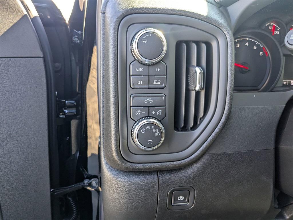 new 2025 GMC Sierra 1500 car, priced at $48,315