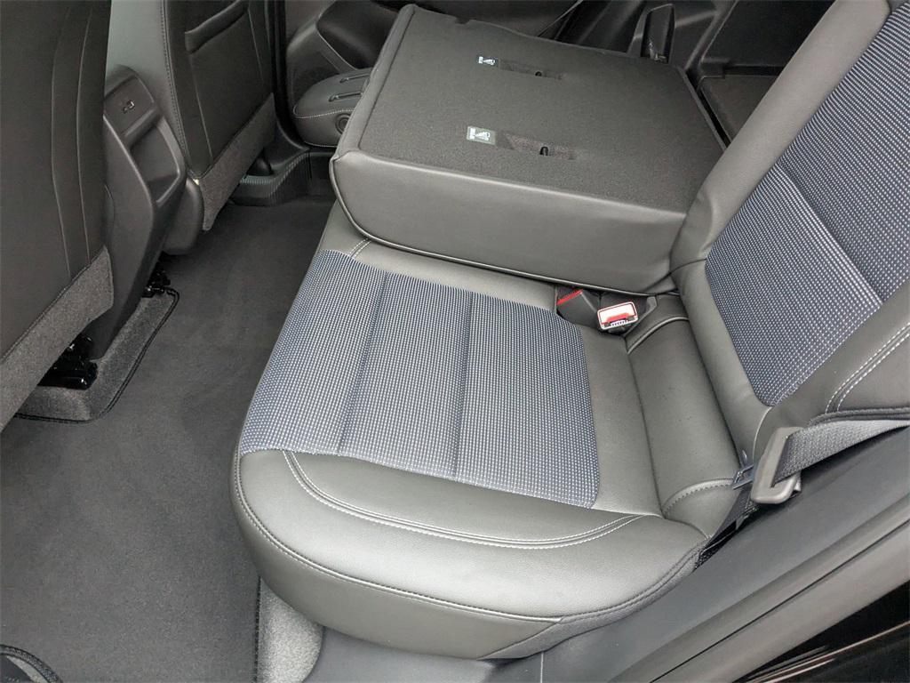 new 2025 Buick Envista car, priced at $26,725