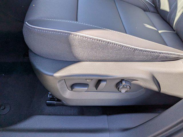 new 2025 Buick Envision car, priced at $45,095