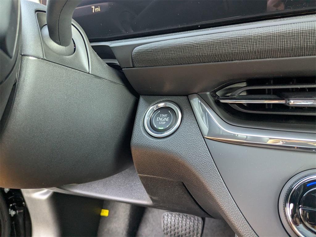 new 2025 Buick Envista car, priced at $26,725