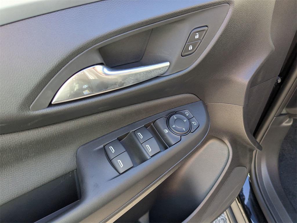 new 2025 Buick Envista car, priced at $26,725