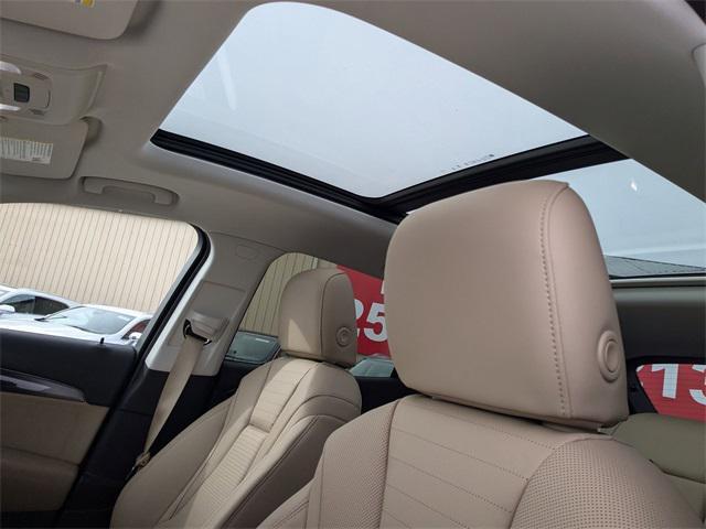 new 2025 Buick Envision car, priced at $37,235