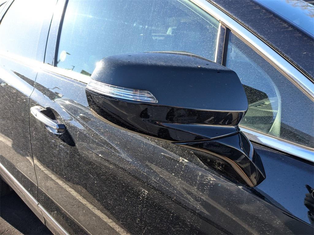 used 2025 Cadillac XT5 car, priced at $43,367