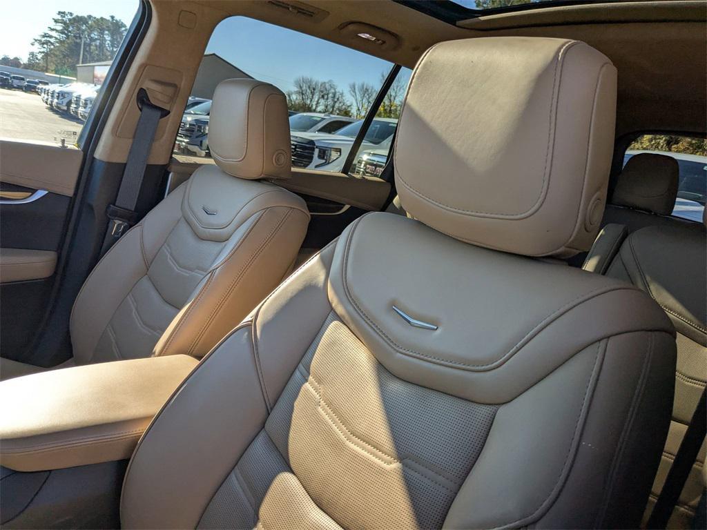 used 2024 Cadillac XT6 car, priced at $49,595