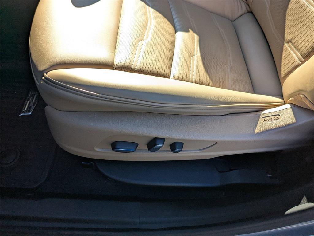 used 2024 Cadillac XT6 car, priced at $49,595