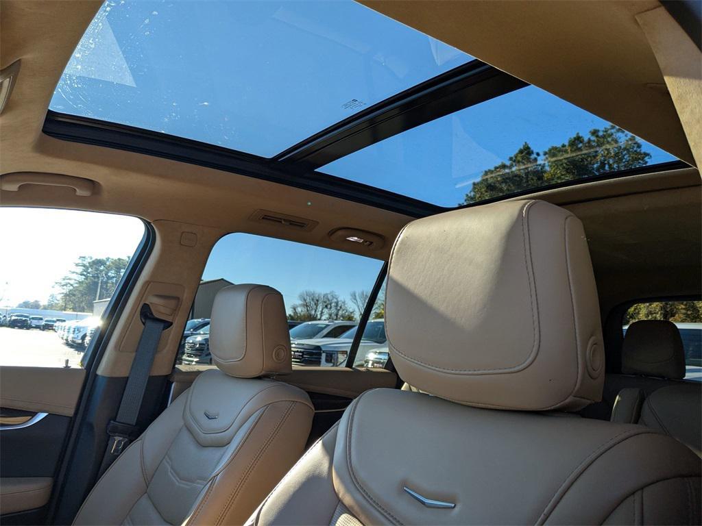 used 2024 Cadillac XT6 car, priced at $49,595