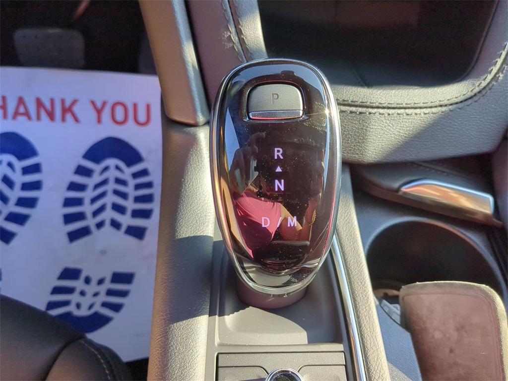 new 2025 Cadillac XT5 car, priced at $42,411