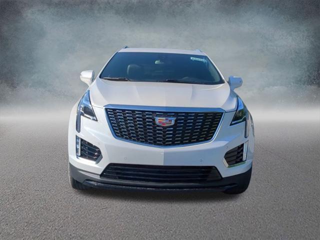 new 2025 Cadillac XT5 car, priced at $45,930
