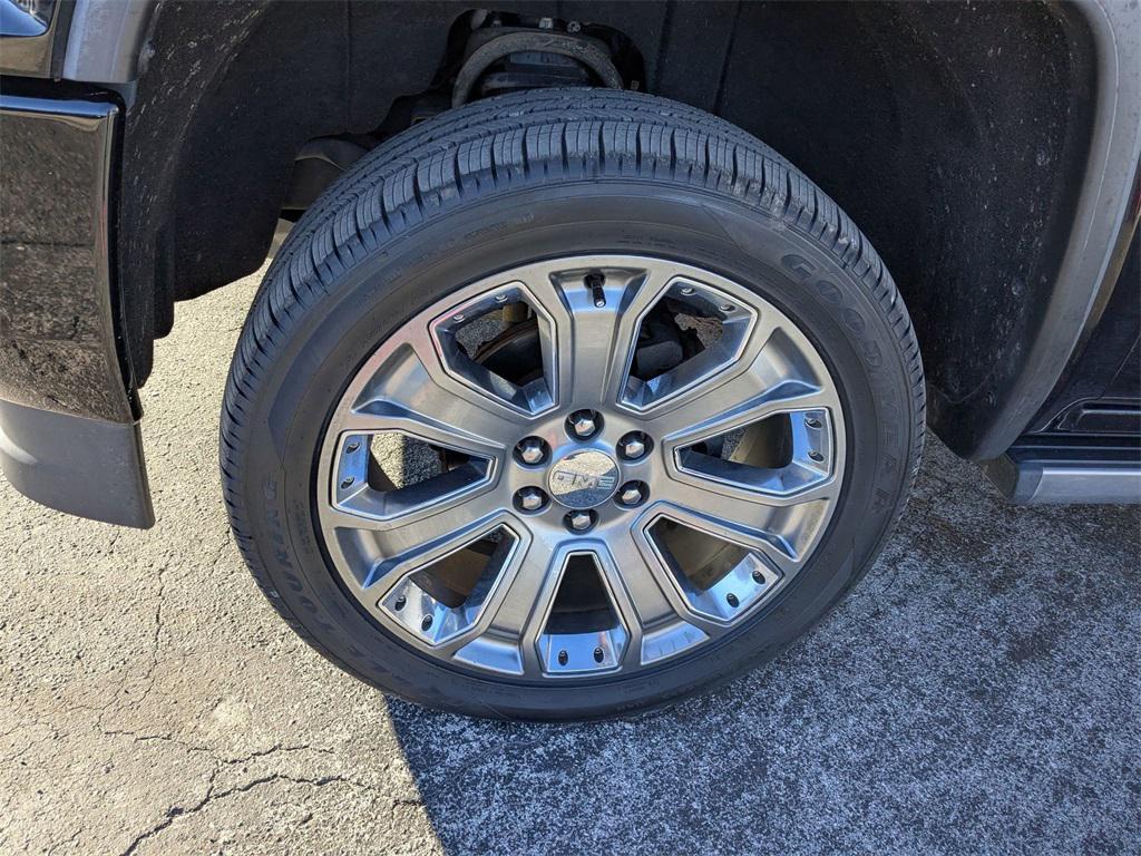 used 2017 GMC Sierra 1500 car, priced at $28,595