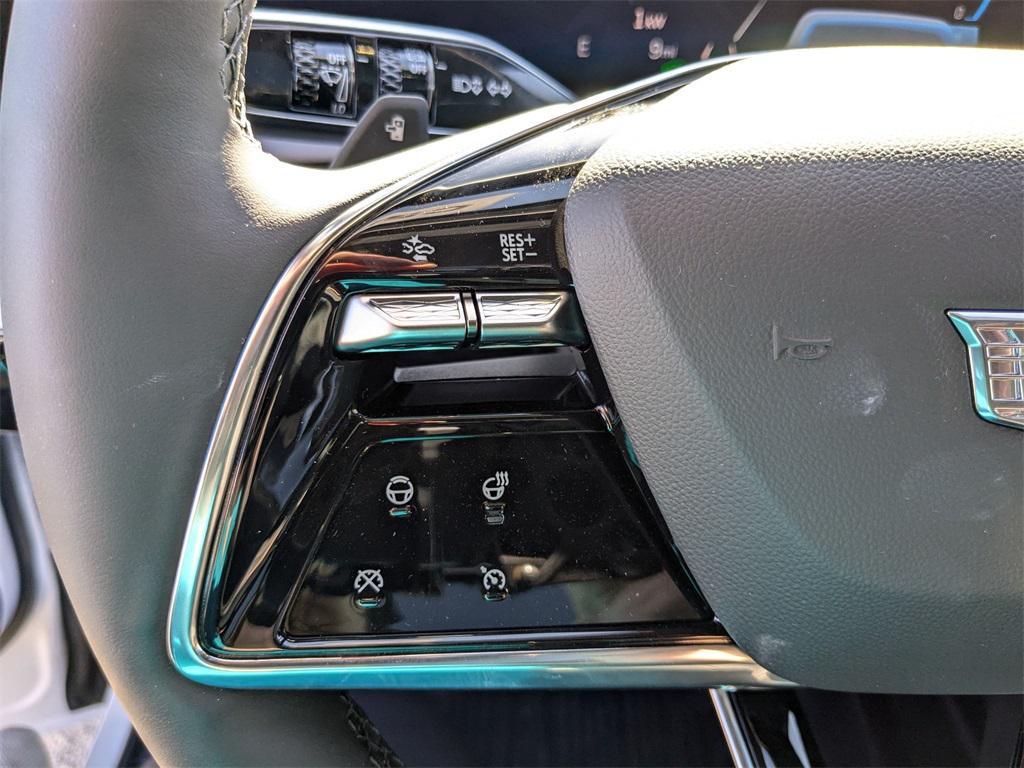 new 2025 Cadillac OPTIQ car, priced at $62,535