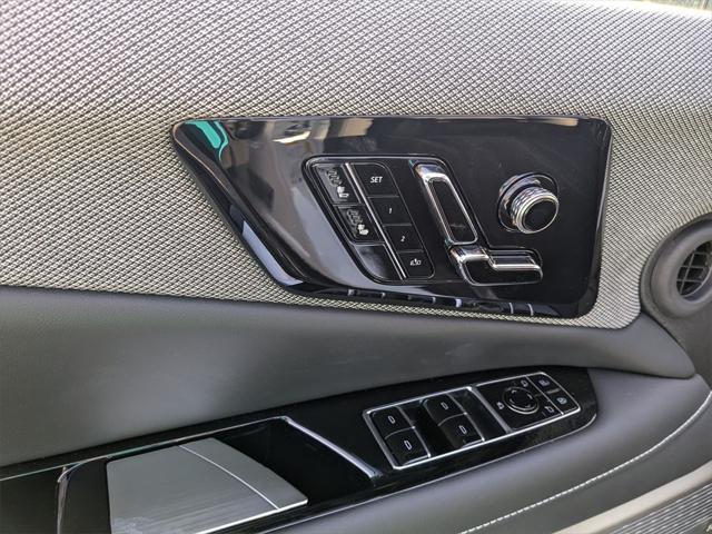 new 2025 Cadillac OPTIQ car, priced at $62,535