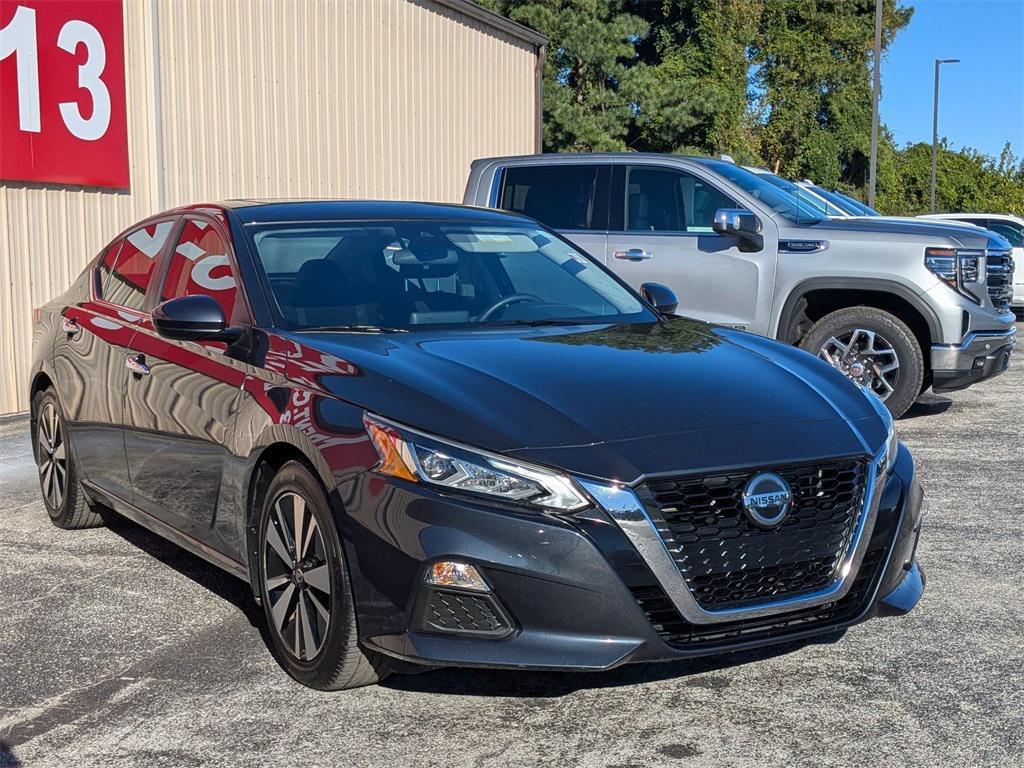 used 2022 Nissan Altima car, priced at $18,998
