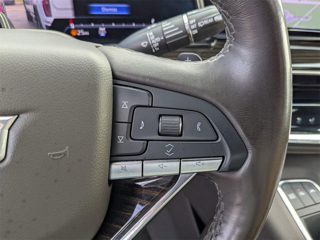 used 2022 Cadillac Escalade ESV car, priced at $58,398