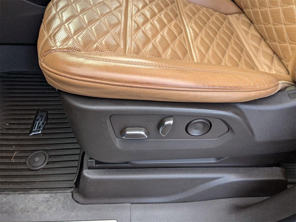 used 2022 Cadillac Escalade ESV car, priced at $58,398