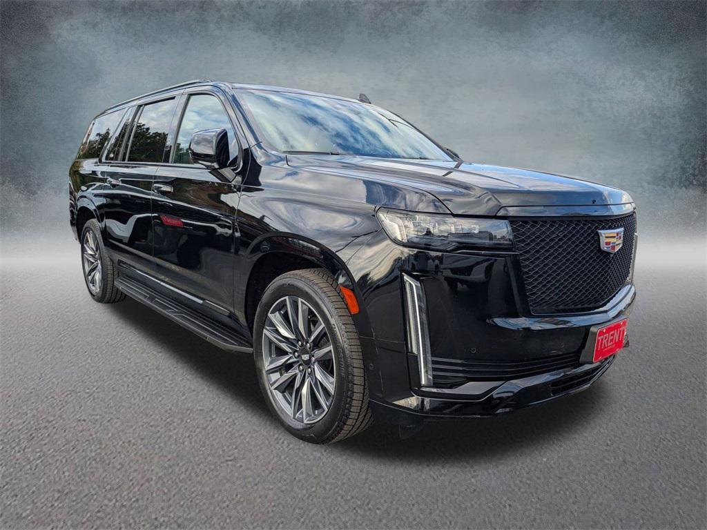 used 2022 Cadillac Escalade ESV car, priced at $58,398