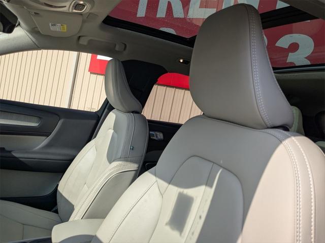 used 2022 Volvo XC40 car, priced at $28,295