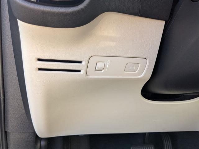 used 2022 Volvo XC40 car, priced at $28,295