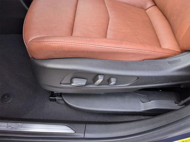 new 2025 Cadillac XT5 car, priced at $53,175