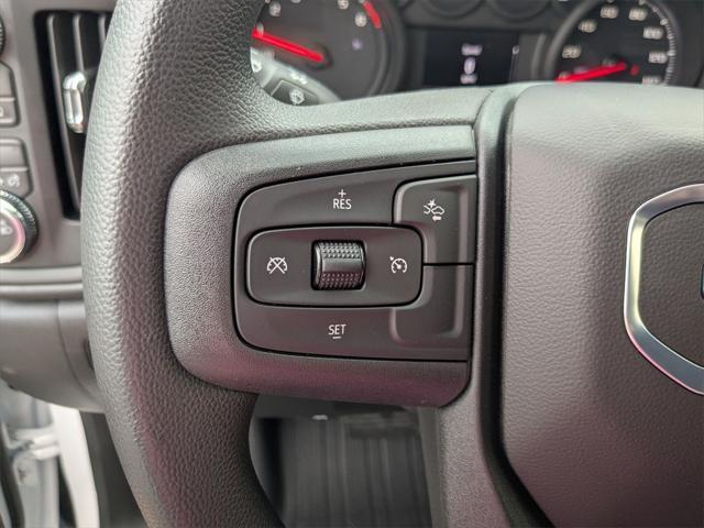new 2025 GMC Sierra 1500 car, priced at $42,475