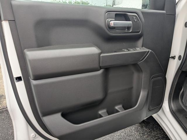 new 2025 GMC Sierra 1500 car, priced at $42,475