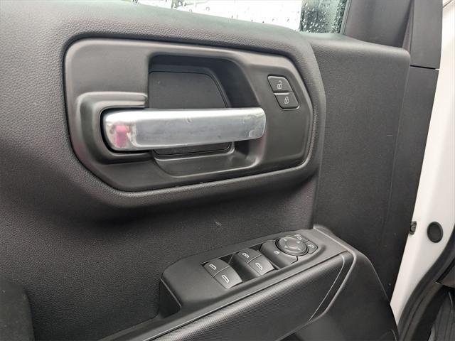 new 2025 GMC Sierra 1500 car, priced at $42,475