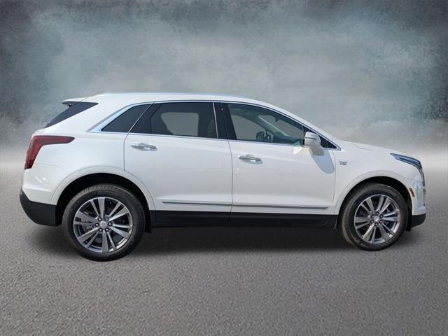 new 2025 Cadillac XT5 car, priced at $52,330