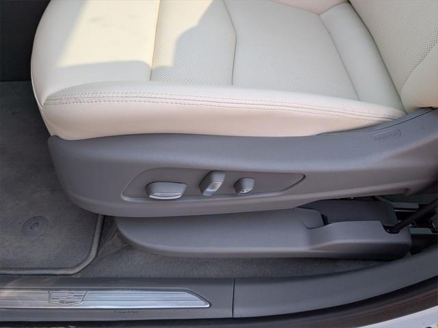 new 2025 Cadillac XT5 car, priced at $52,330