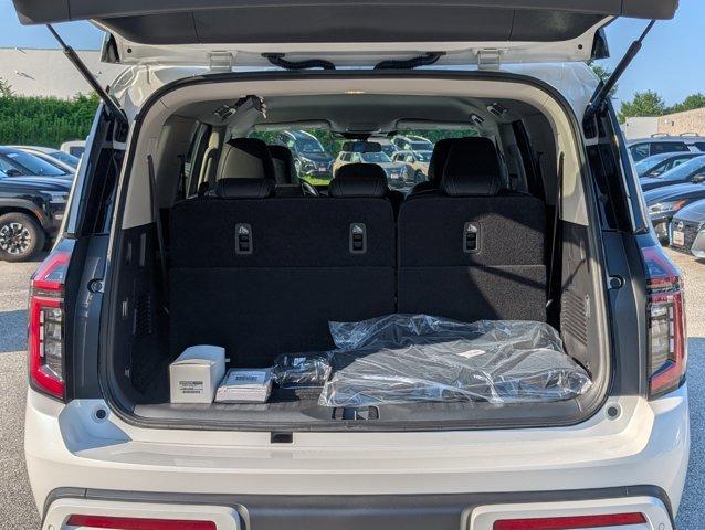 new 2025 Nissan Armada car