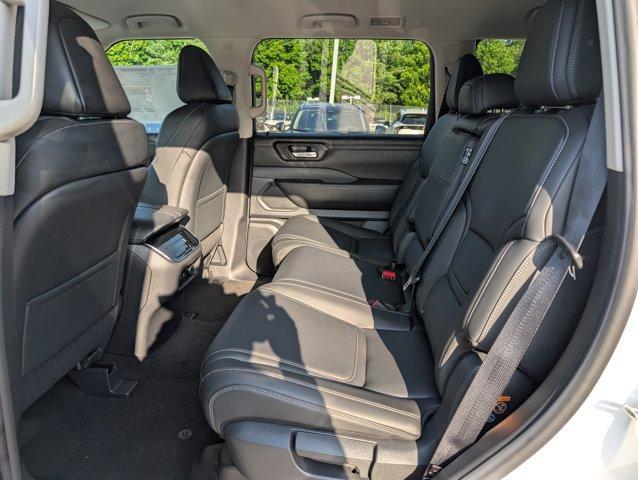 new 2025 Nissan Armada car