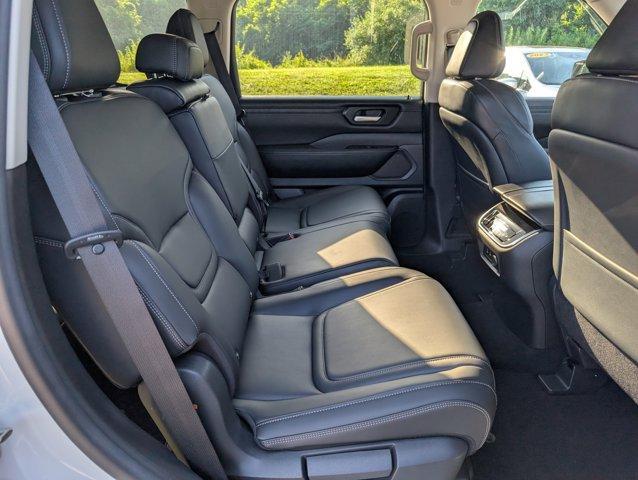 new 2025 Nissan Armada car