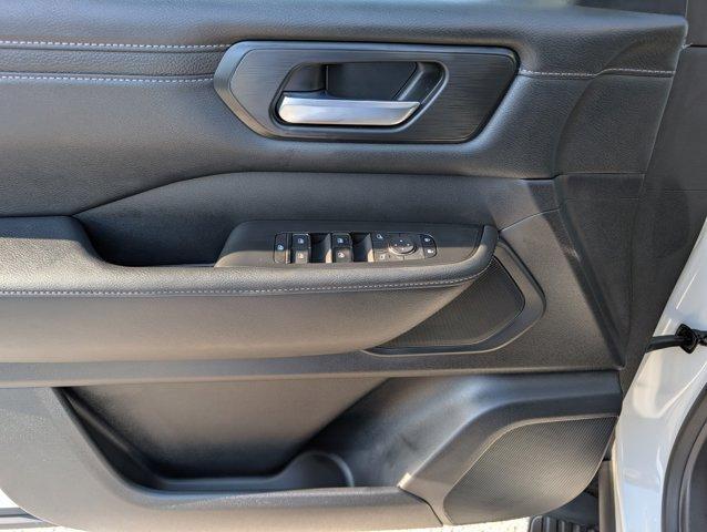 new 2025 Nissan Armada car