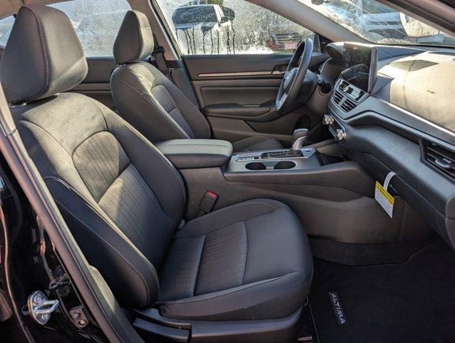 new 2025 Nissan Altima car