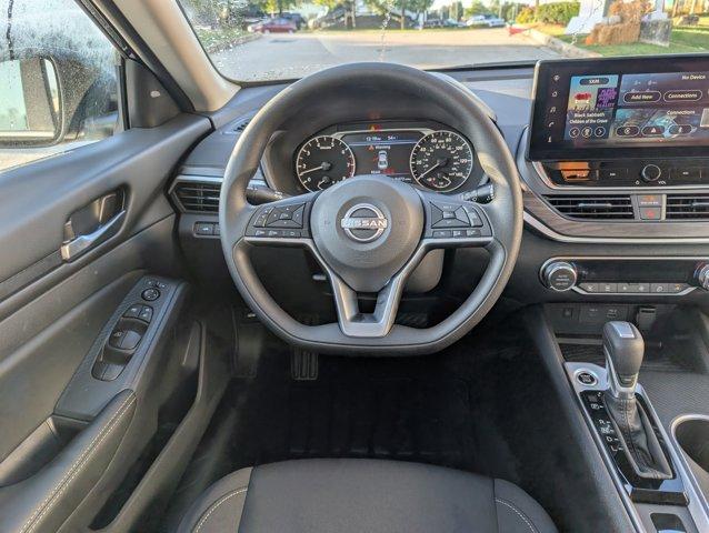 new 2025 Nissan Altima car