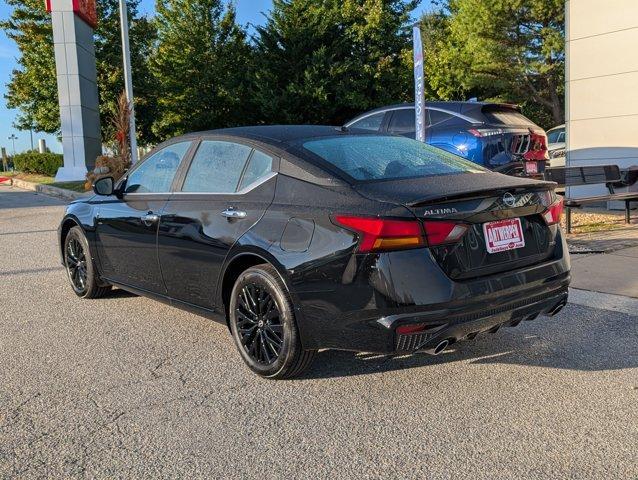 new 2025 Nissan Altima car