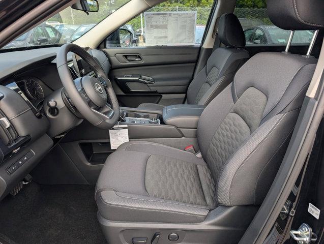 new 2025 Nissan Pathfinder car, priced at $35,372